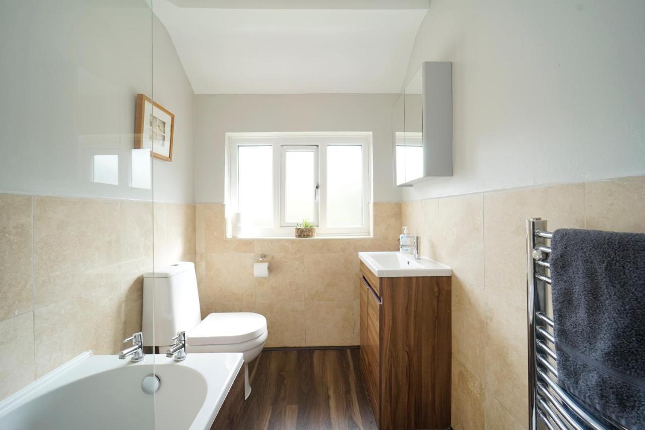 Stunning 5 Bed House In Chapel Allerton, Sleeps 9 Leeds  Exterior photo